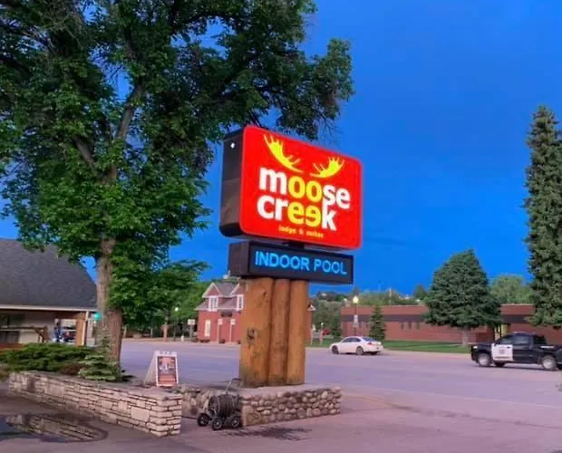 Moose Creek & Hotel